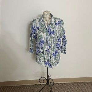 🩷5/$25 #106 SIZE L Northern Traditions Floral Shirt